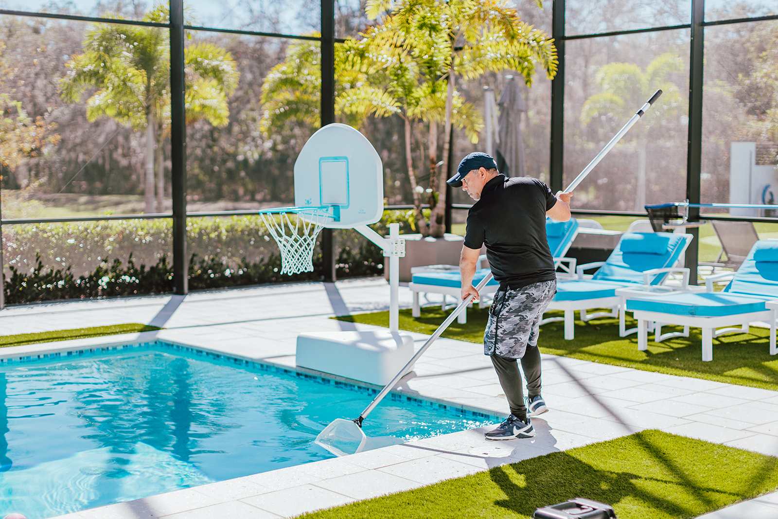 Pool Cleaning & Maintenance